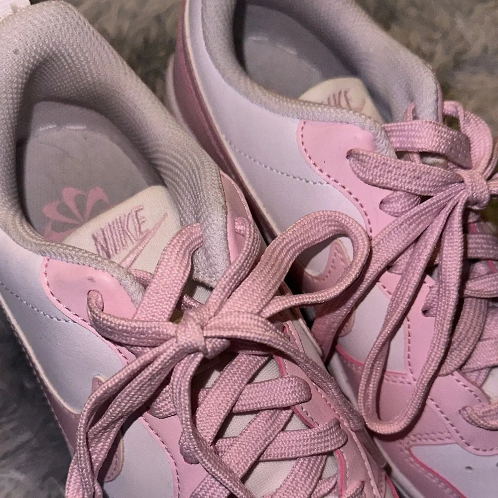 Nike Light Pink and White Low Top Sneakers - NWOT 5Y